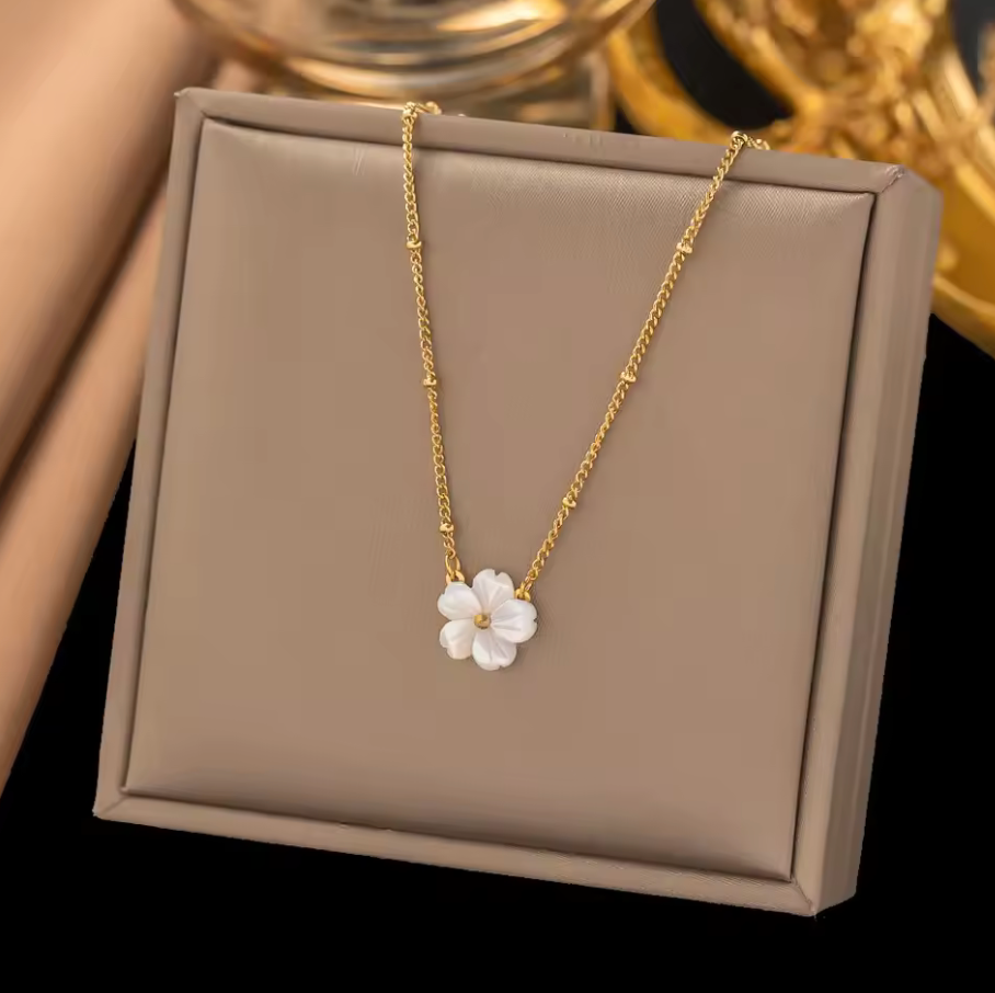 Collar Flor Elegante