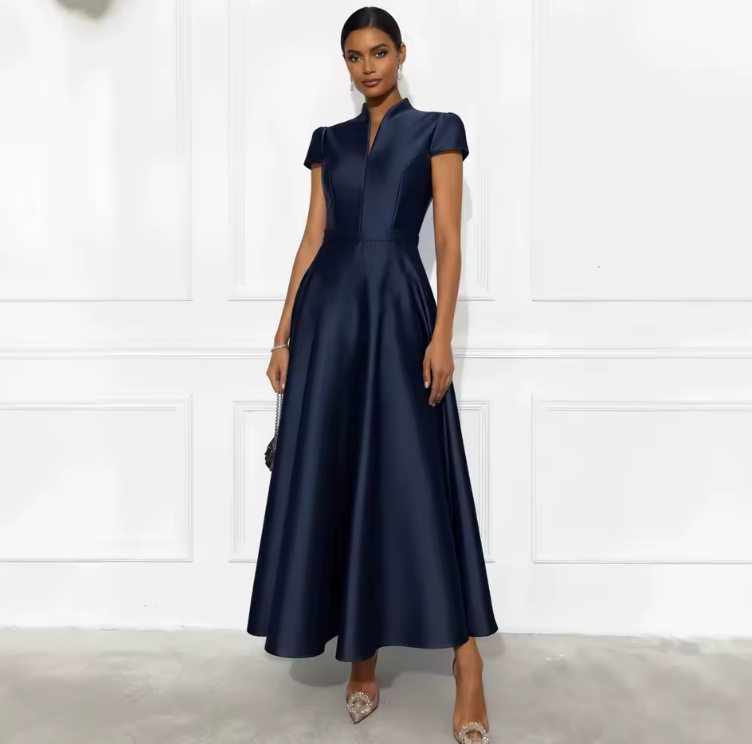 Vestido Elegancia Clásica